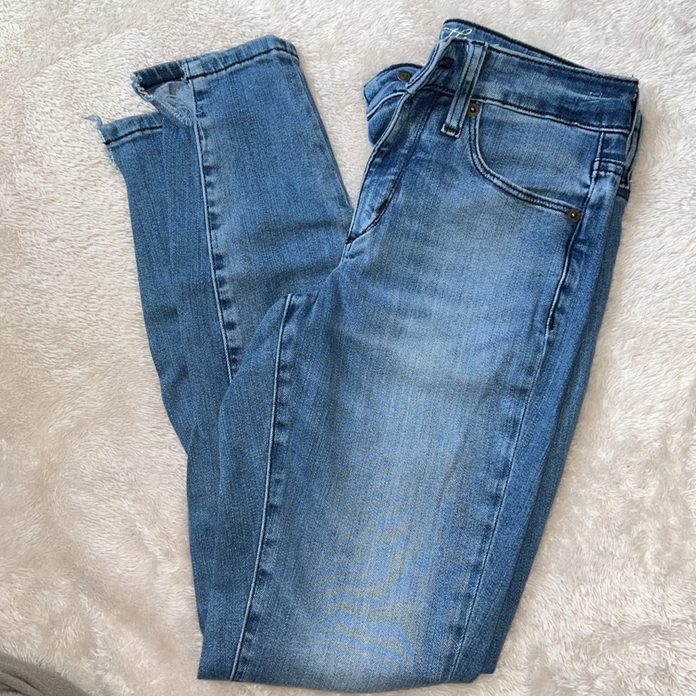 Universal Thread Jeans - Picture 4 of 6
